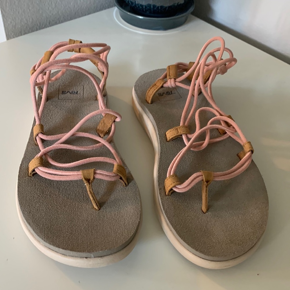 Teva Voya Infinity Sandals Size 6